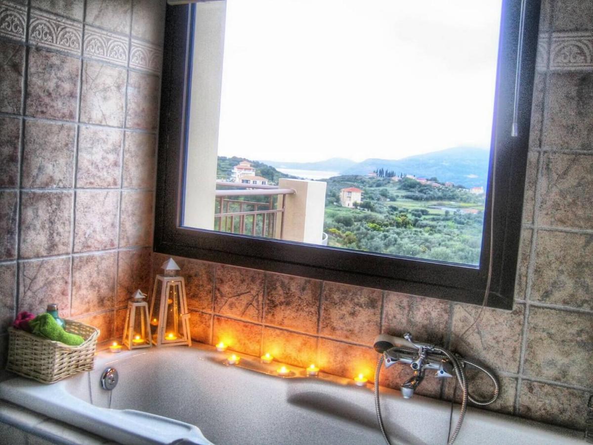 Traditional Villa Mandola Livathos  外观 照片